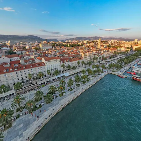 Heritage Carollini * Split
